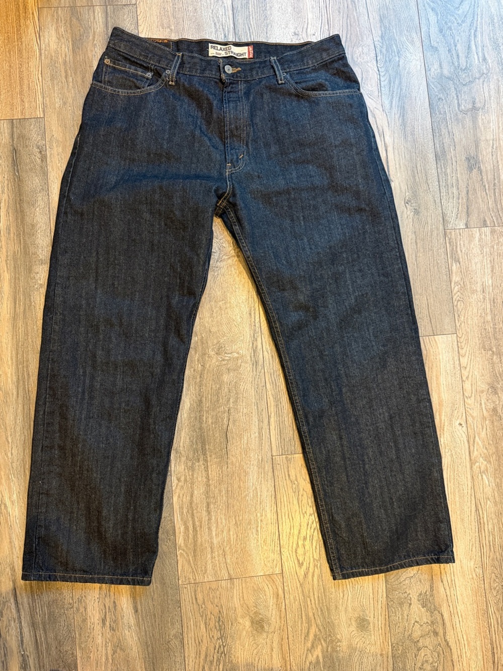 Levi's Relaxed Straight Jeans in Dark Blue Denim